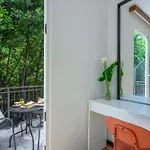 Yellow House With Private Parking Penzion 4*