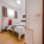 Yellow House With Private Parking
