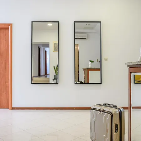 Guest house Yellow House With Private Parking