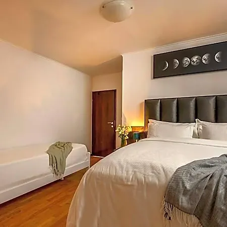 Yellow House With Private Parking By Adex Travel