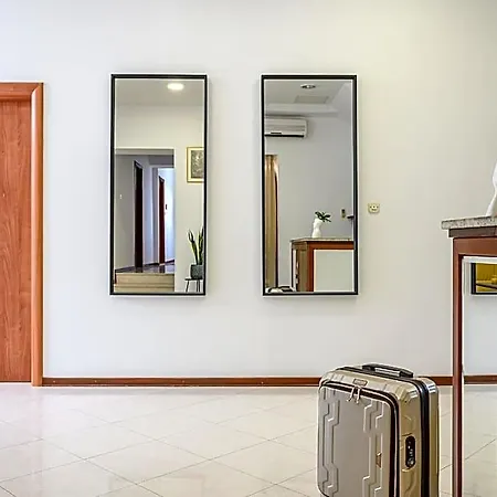 Penzion Yellow House With Private Parking By Adex Travel Split