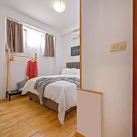 Yellow House With Private Parking By Adex Travel 4* Split