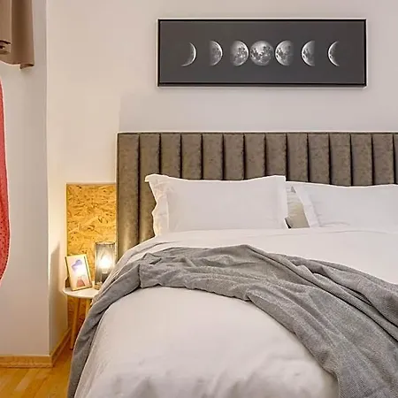 Yellow House With Private Parking By Adex Travel Split